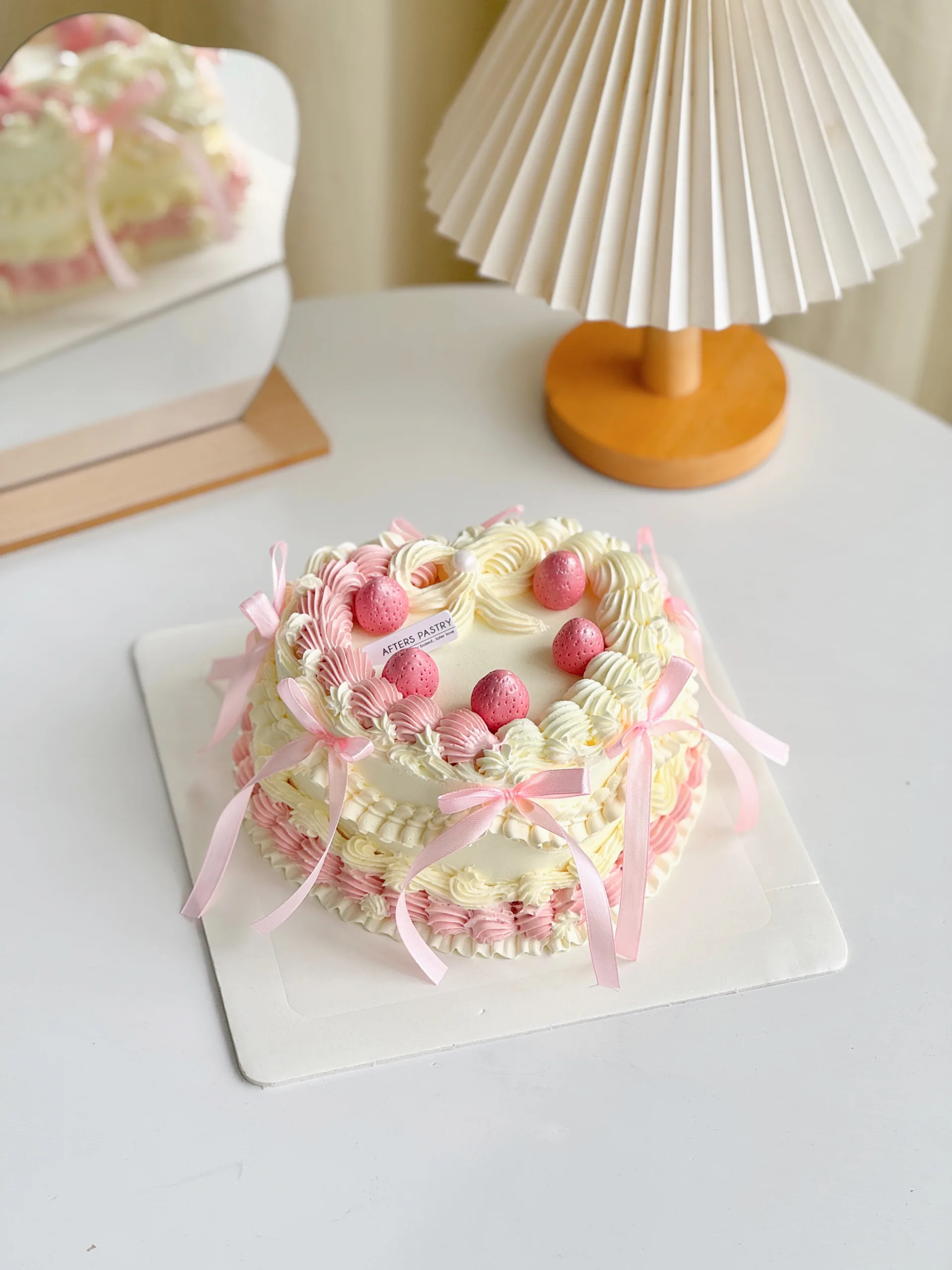 Vintage Hearty Cake with pink piping and romantic heart shape