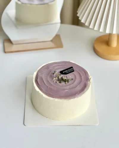 Signature Yam Cake with creamy yam paste and fluffy sponge layers
