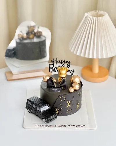 LV Louis Vuitton Customized Cake – Luxury Celebration Design